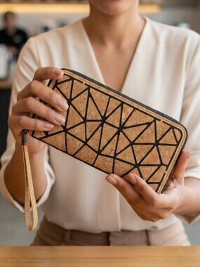NWOT Cork Wallet Long Zipper Geometric Wristlet